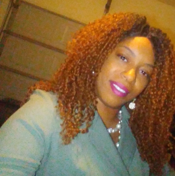 Meet your Posher, Prettygirl - Picture 1 of 1